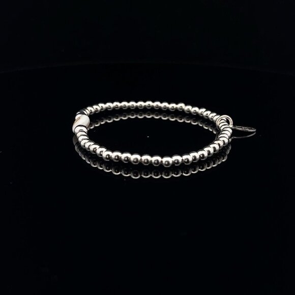 925 Sterling Silver Beaded Stretch Stacking Bracelet MOP Letter Initial V - Picture 4 of 6